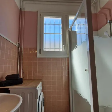 St Georges De Didonne - Maison En Plein Centre-ville - Proche 빌라 *