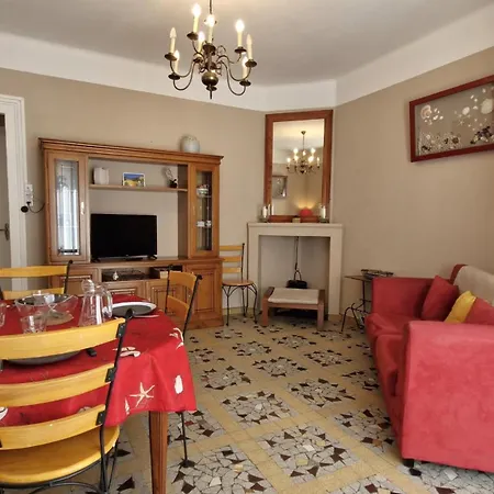 St Georges De Didonne - Maison En Plein Centre-ville - Proche *