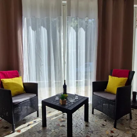 St Georges De Didonne - Maison En Plein Centre-ville - Proche Saint-Georges-de-Didonne