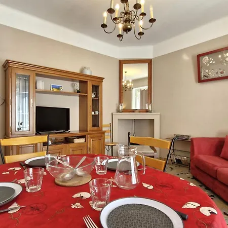 St Georges De Didonne - Maison En Plein Centre-ville - Proche