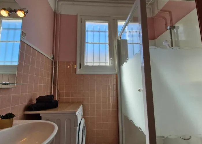 St Georges De Didonne - Maison En Plein Centre-ville - Proche Villa *