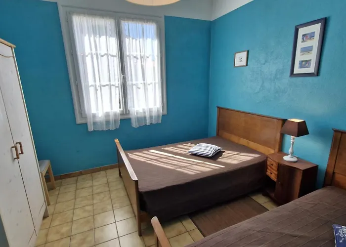 St Georges De Didonne - Maison En Plein Centre-ville - Proche Villa *